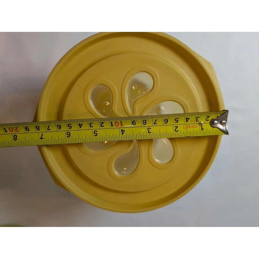 Vintage Rubbermaid Servin Saver Bowls Harvest Gold Avocado Green Daisy Lids 2pc